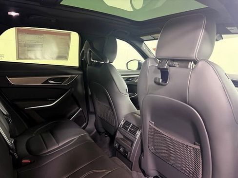 New 2026 Jaguar F-PACE R-Dynamic S image 31