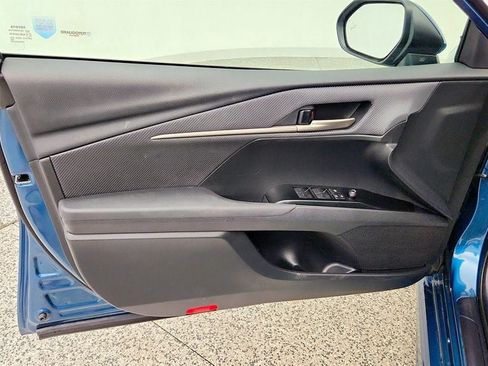 Used 2025 Toyota Camry SE w/ Multimedia Upgrade Package FWD image 11