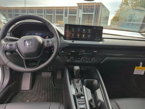 New 2025 Honda Accord EX-L image 21