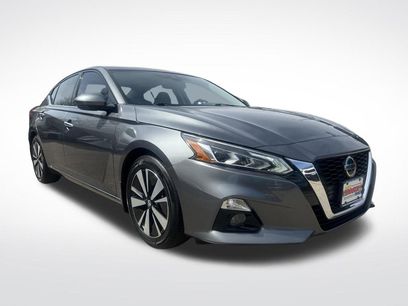 Used 2020 Nissan Altima 2.5 SV
