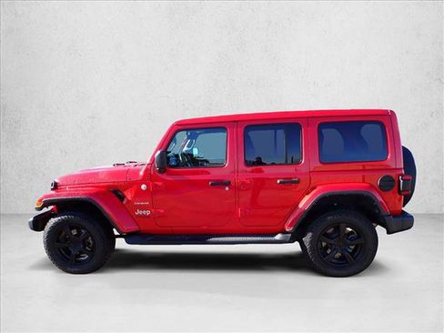 Used 2021 Jeep Wrangler Unlimited Sahara image 2