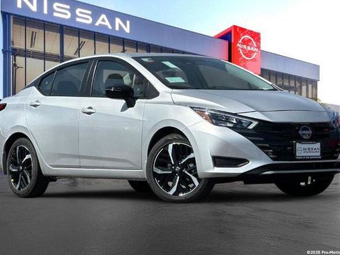 Certified 2025 Nissan Versa SR w/ Trunk Package FWD image 1
