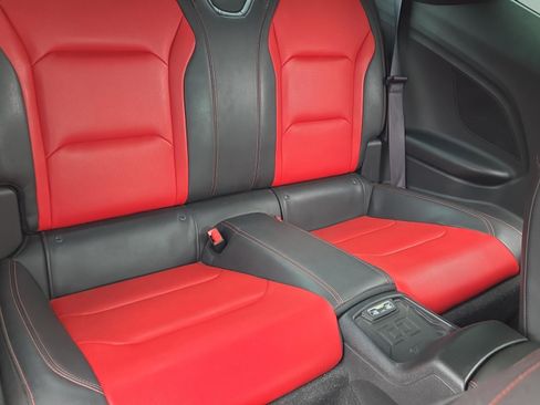 Used 2017 Chevrolet Camaro SS RWD image 13