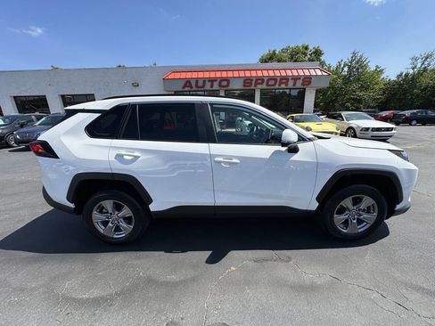 Used 2024 Toyota RAV4 XLE image 4