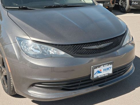 Used 2019 Chrysler Pacifica L FWD image 49