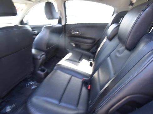 Used 2017 Honda HR-V EX-L image 10