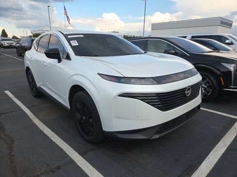 Used 2025 Nissan Murano SV AWD/4WD image 4