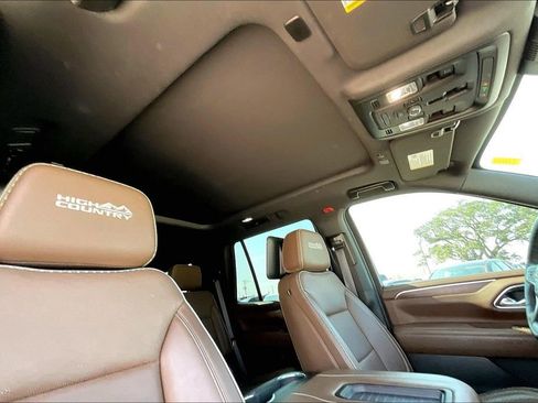 Used 2023 Chevrolet Tahoe High Country RWD image 28