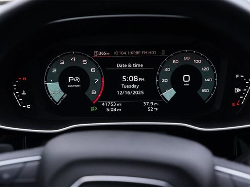 Used 2022 Audi Q3 2.0T Premium Plus image 12