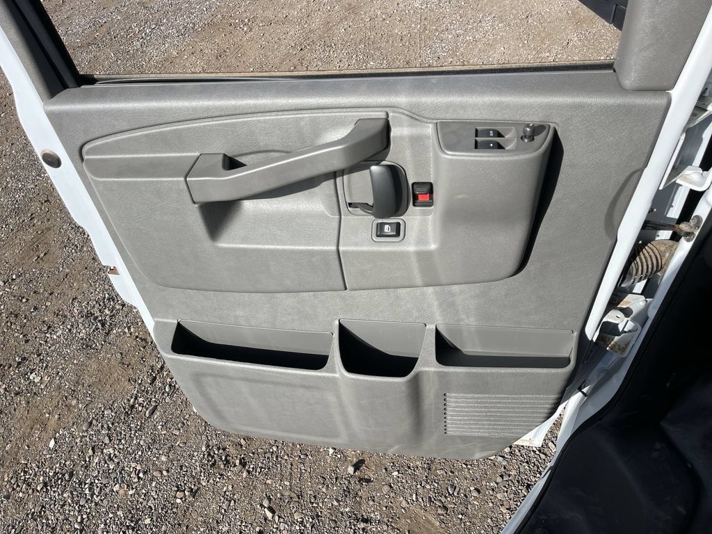 New 2025 GMC Savana 2500 Extended w/ Driver Convenience Package RWD image 22