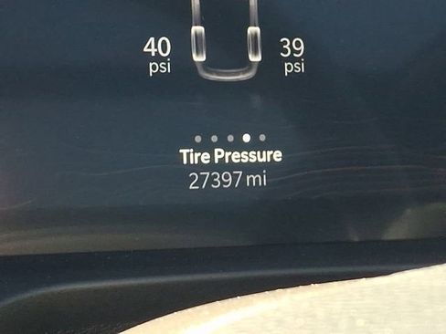 Used 2024 Jeep Grand Cherokee L Limited w/ Luxury Tech Group II image 21