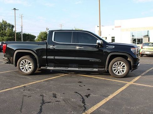 Used 2025 GMC Sierra 1500 Denali AWD/4WD image 5