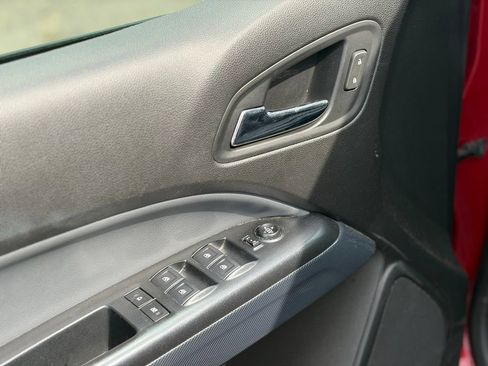 Used 2021 Chevrolet Colorado Z71 AWD/4WD image 19