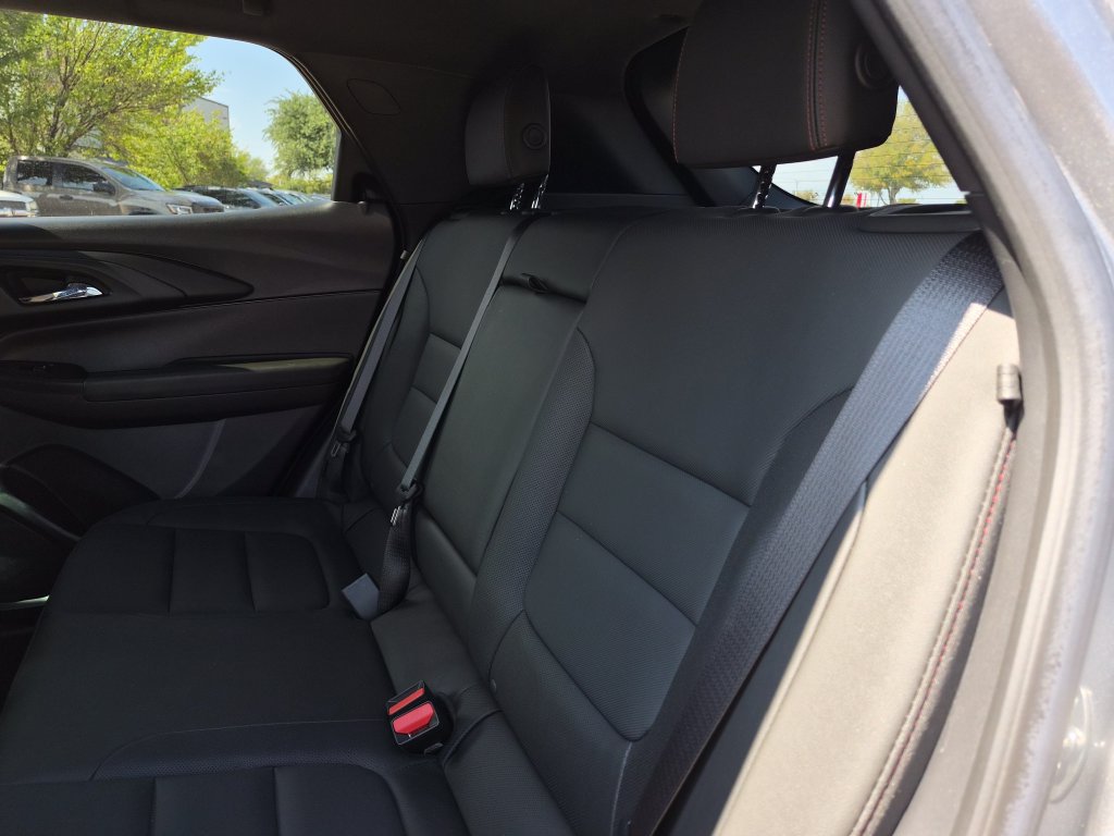 Used 2024 Chevrolet TrailBlazer RS w/ Driver Confidence Package FWD image 11