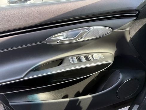 Used 2025 Genesis GV70 2.5T image 18