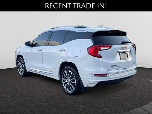 Used 2022 GMC Terrain Denali image 3