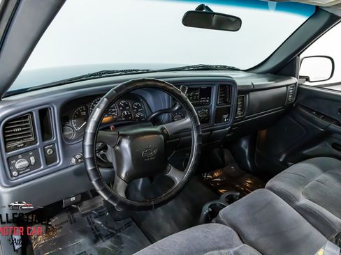 Used 2002 Chevrolet Silverado 1500 2WD Regular Cab image 3