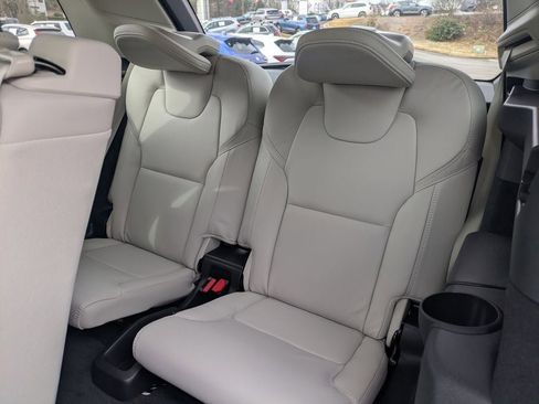 New 2026 Volvo XC90 T8 Ultra w/ Lounge Package image 15