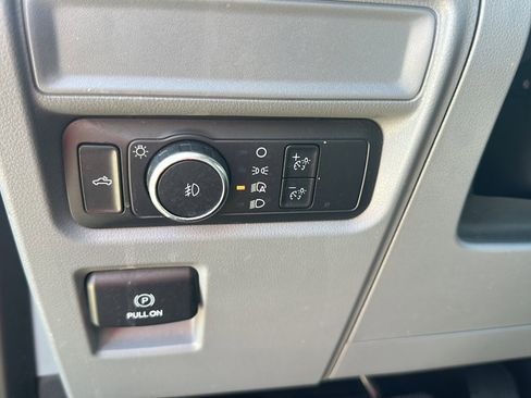 Used 2022 Ford F150 XLT image 16