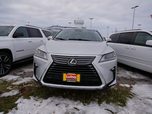 Used 2018 Lexus RX 350L w/ Premium Package image 2