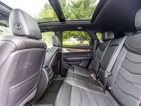 Used 2020 Cadillac XT5 Sportv w/ Platinum Package AWD/4WD image 13