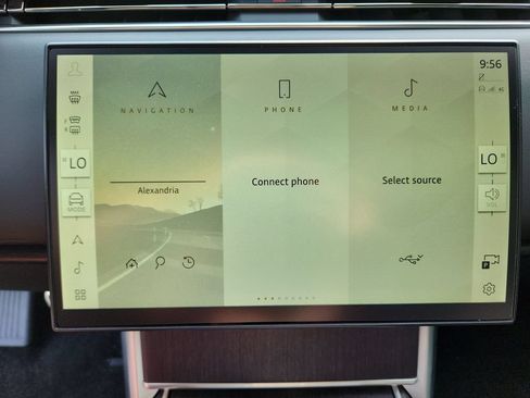 New 2026 Land Rover Range Rover SE AWD/4WD image 17