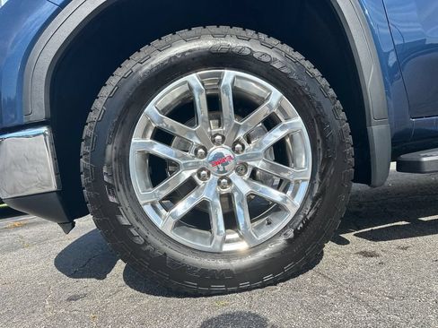 Used 2021 GMC Sierra 1500 SLT w/ SLT Convenience Package AWD/4WD image 12