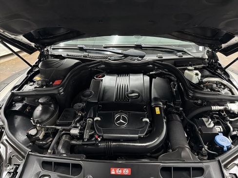 Used 2013 Mercedes-Benz C 250 Sedan image 31
