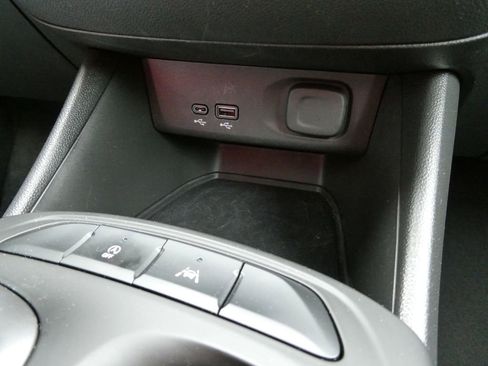 Used 2025 Buick Envista Preferred FWD image 27