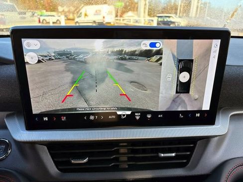 Used 2025 Ford Explorer ST-Line image 25