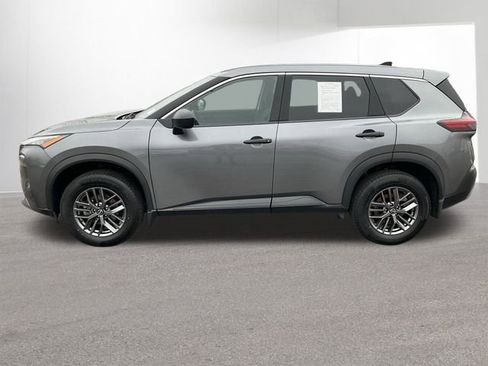 Certified 2023 Nissan Rogue S image 4