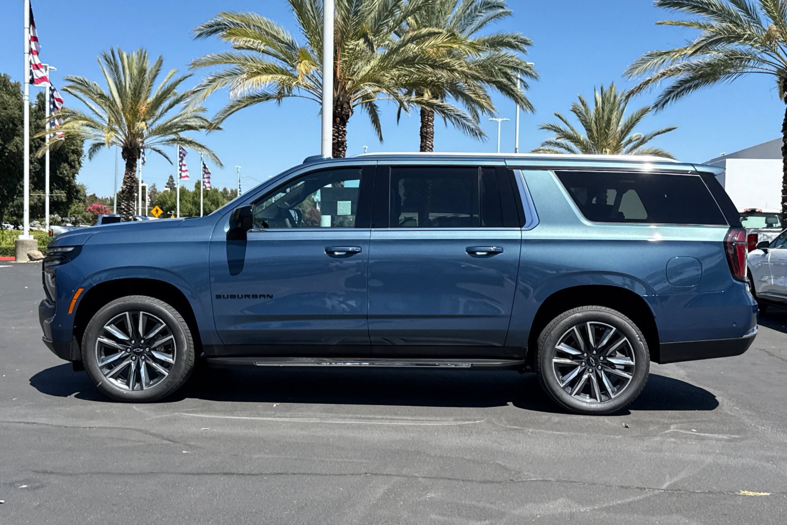 New 2026 Chevrolet Suburban LS w/ LS Custom Edition AWD/4WD image 6