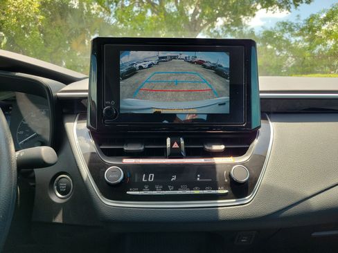 Used 2025 Toyota Corolla LE w/ Convenience Package FWD image 27