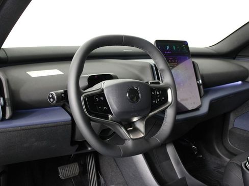 New 2026 Volvo EX30 Cross Country Ultra w/ Protection Package Premier image 8