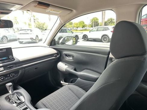 Certified 2024 Honda HR-V LX image 11