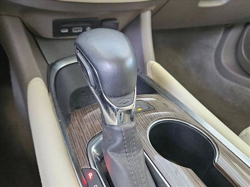 Used 2024 Chevrolet Malibu LT FWD image 24