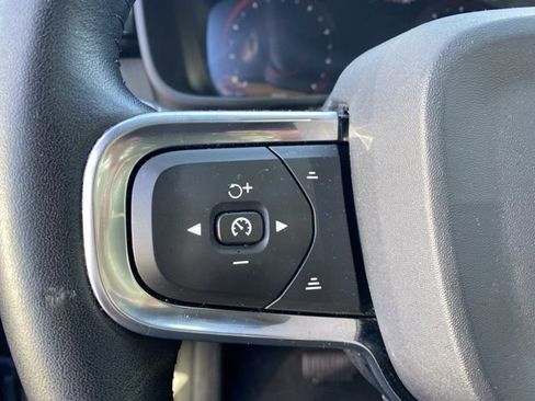 Used 2020 Volvo XC40 T5 Inscription image 22