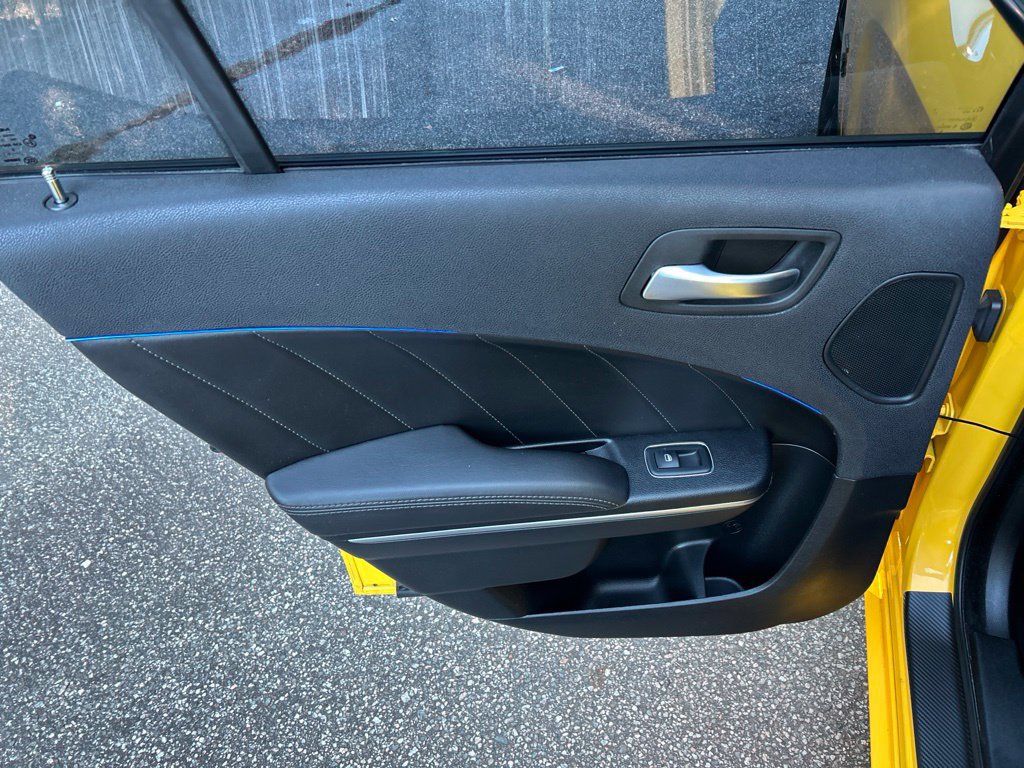 Used 2017 Dodge Charger R/T w/ Plus Group RWD image 28
