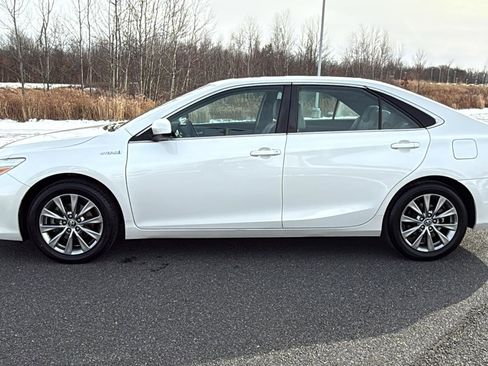Used 2016 Toyota Camry XLE image 12