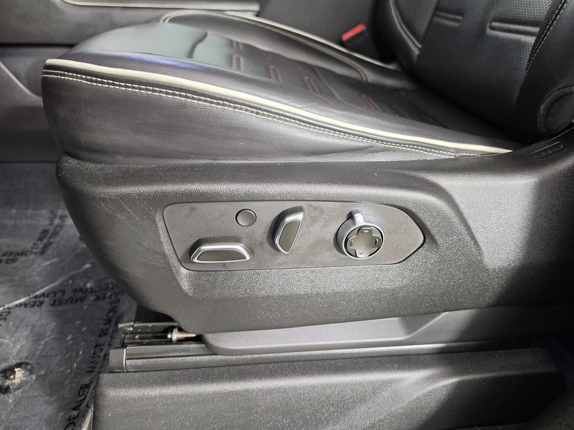 Used 2022 GMC Sierra 1500 AT4X AWD/4WD image 4