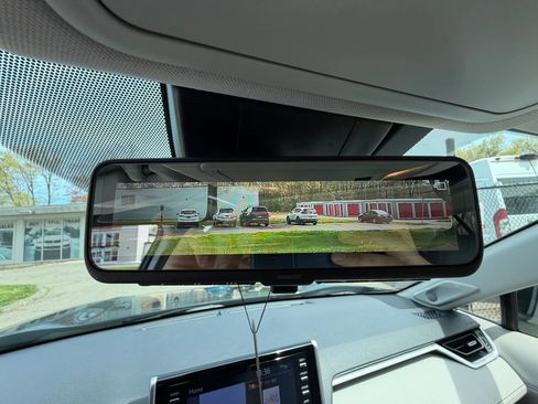 Used 2019 Toyota RAV4 Limited AWD/4WD image 28