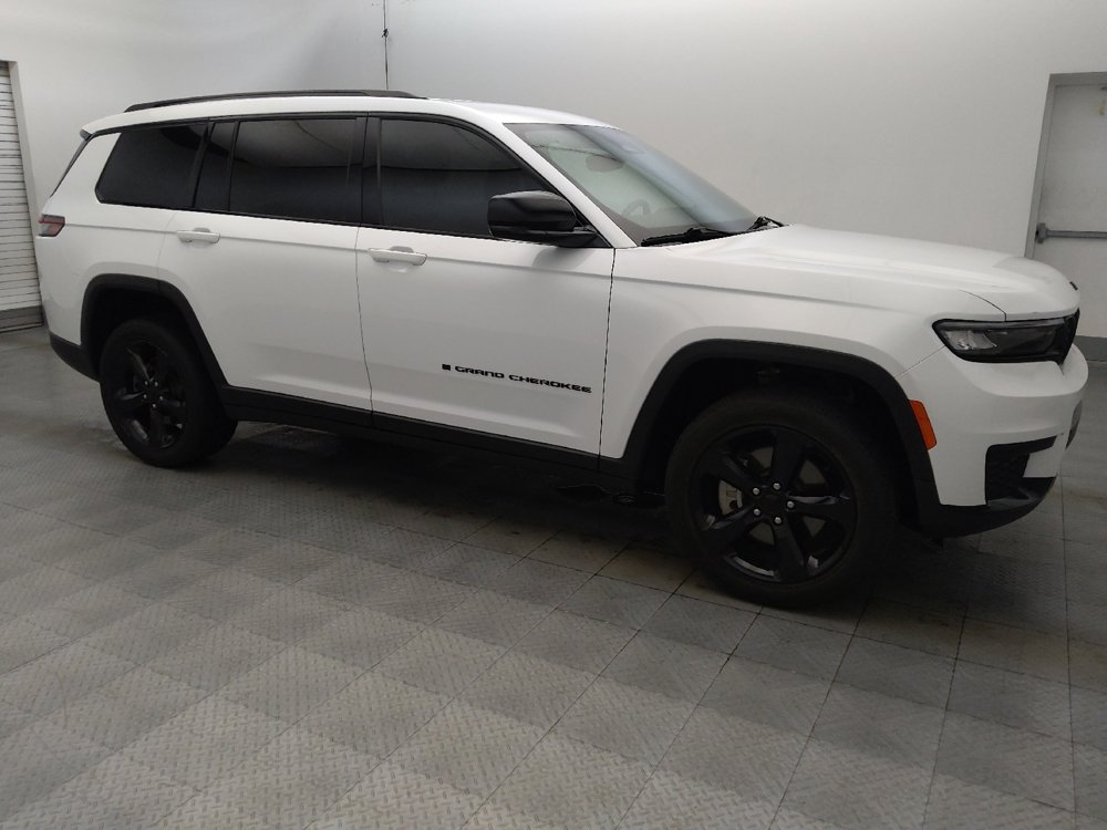 Used 2022 Jeep Grand Cherokee L Laredo AWD/4WD image 11