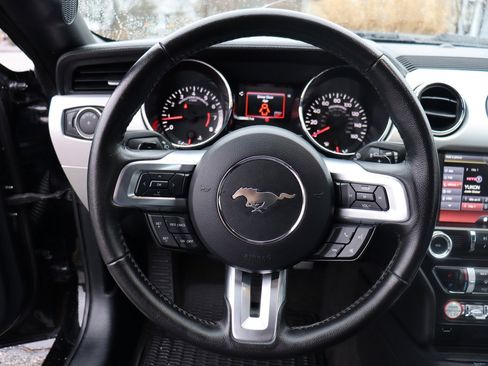 Used 2015 Ford Mustang Premium image 22