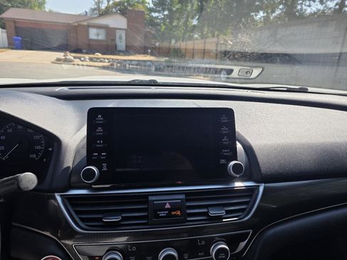 Used 2018 Honda Accord Sport image 12