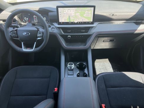 New 2026 Ford Explorer ST RWD image 2