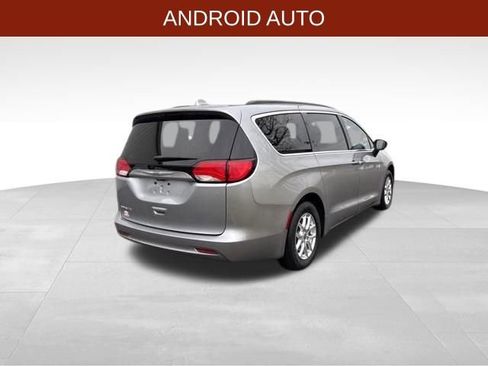 Used 2020 Chrysler Voyager Lxi image 7