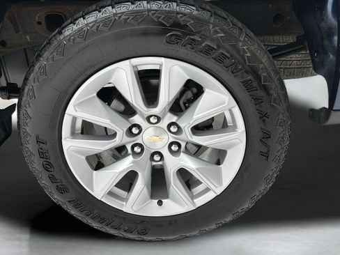 Used 2021 Chevrolet Silverado 1500 Custom AWD/4WD image 8