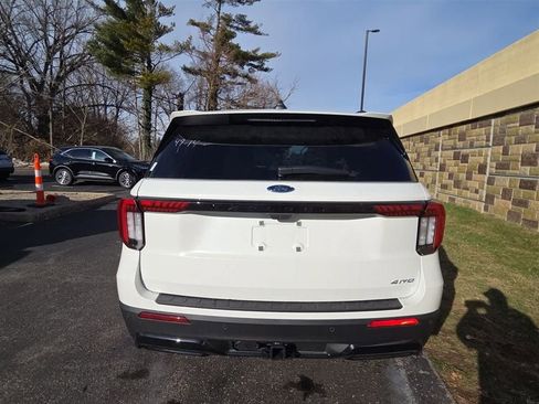 New 2026 Ford Explorer ST-Line w/ ST-Line Street Pack AWD/4WD image 13