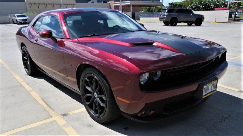 Used 2017 Dodge Challenger R/T w/ Blacktop Package RWD image 5