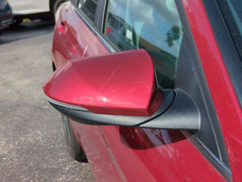 Used 2024 Hyundai Elantra Limited image 11